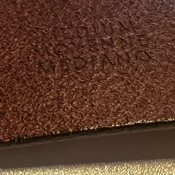 Liz Claiborne Belt Pure Leather Womens Belt with Floral Metal Buckle Filigree - Picture 5 of 8